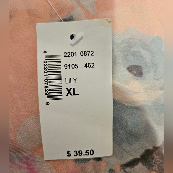 NWT Kismet sleveless sheer blouse. XL - Picture 4 of 7